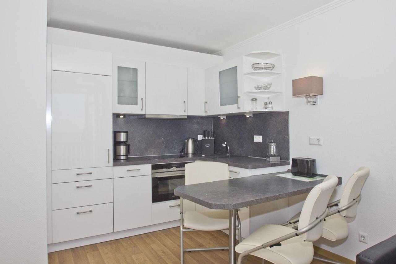 גוהרן Mit Meerblick Und Balkon, Gratis Nutzung Vom Ahoi Erlebnisbad Und Sauna In Sellin - Meeresblick Fewo 14 מראה חיצוני תמונה